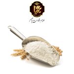 یک پیمانه بزرگ دارای پودر نشاسته گندم