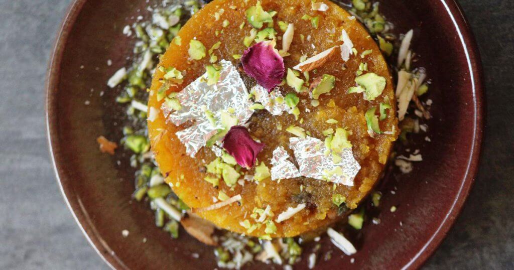 طرز تهیه حلوا با آرد قنادی