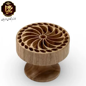 مهر چوبی برای تهیه کلوچه کلمپه