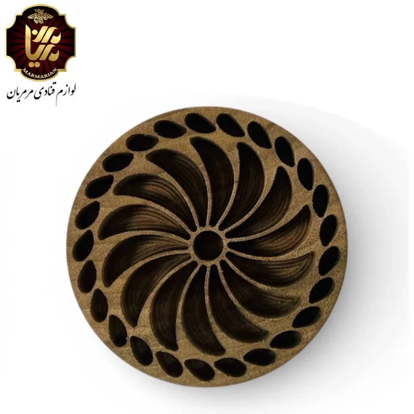 مهر چوبی برای تهیه کلوچه کلمپه