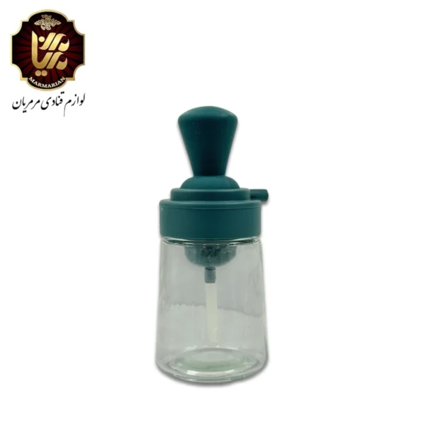 بطری روغن ریز همراه با قلمو